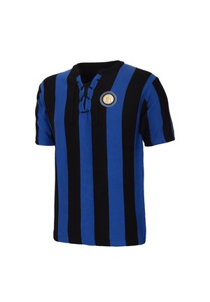 Blauw en zwart gestreept voetbalshirt met korte mouwen, verticale strepen, veterkraag en een ronde gouden en zwarte teamlogo op de borst.