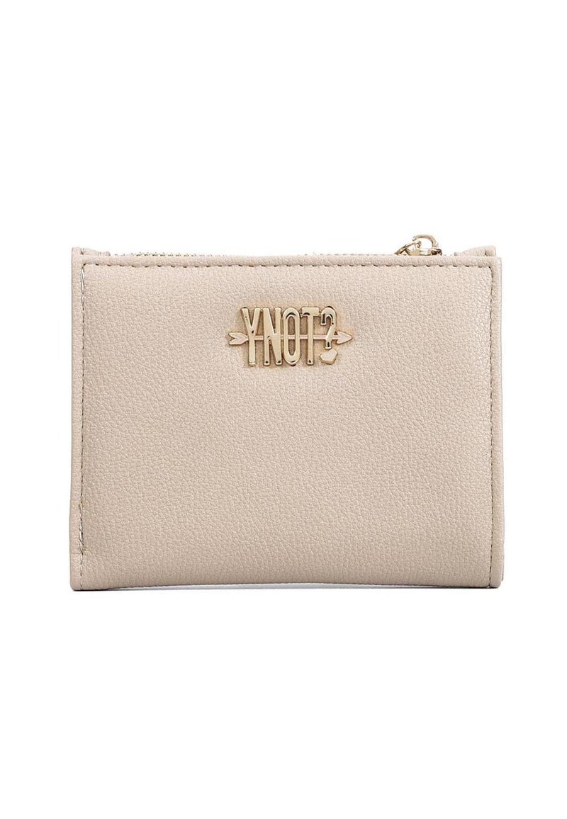 Portafoglio beige con texture, dotato di zip in metallo dorato e logo dorato con la scritta "YNOT?" centrata sul davanti.
