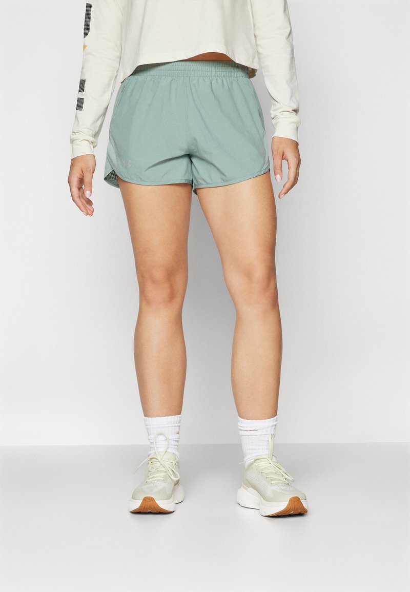 Under Armour - FLY-BY - Sports shorts - silica green, Enlarge
