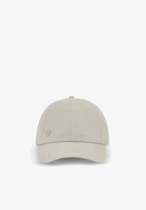 Lichtbeige katoenen pet met een ronde kroon, gebogen vizier en een klein geborduurd logo aan de zijkant. Glad textuur, gestructureerd ontwerp.