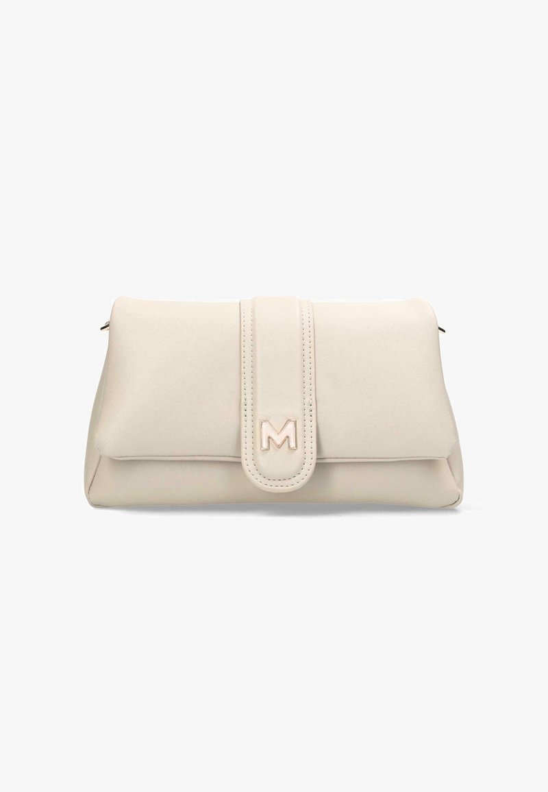 Borsa a tracolla beige con una texture liscia, dotata di una chiusura centrale a patta e del logo "M" embossato. Forma rettangolare compatta.