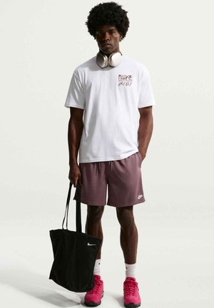 Nike Sportswear CLUB FLOW fioletowy