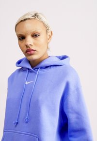 Nike Sportswear HOODIE - Felpa - royal pulse