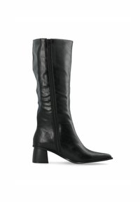 Botas de cuero negras hasta la rodilla con punta afilada y tacón cuadrado. Cierre con cremallera lateral y una textura suave y elegante.
