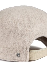 Felt cap in light beige with a rounded shape. Features a textured surface and a fabric strap at the back, adorned with a small logo.