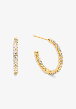 Goldene Creolen mit einer Reihe klarer, runder Steine entlang der Vorderkante. Stilvolles Design mit einer glatten, polierten Oberfläche.