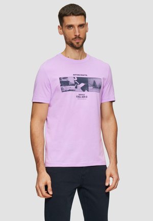 s.Oliver MIT CREW NECK UND FRONTPRINT - Printtipaita - lavendel
