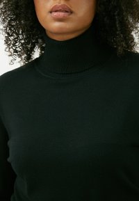 Maison Form'elle TURTLENECK  - Jersey de punto - black