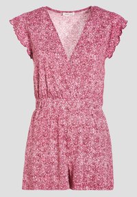 Mono corto rosa con estampado de flores, escote en V, cinturilla elástica y mangas con volantes. Tejido suave y patrón de flores blancas dispersas.