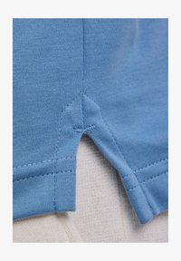 Non selezionato, sky blue