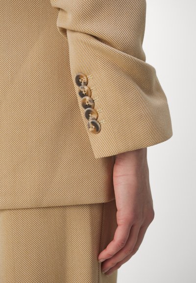 Veronica Beard BEACON DICKEY JACKET - Blazer - dark camel/light camel