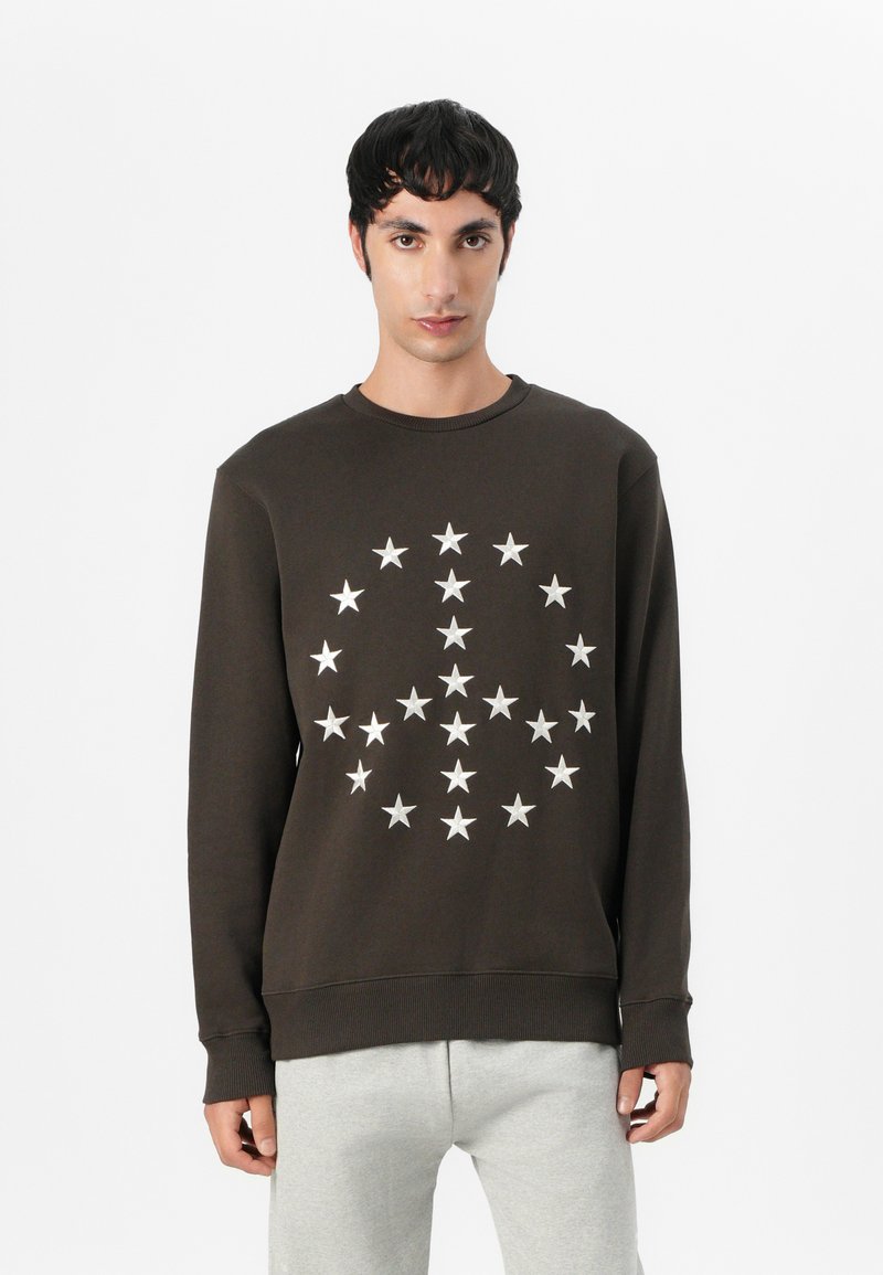 Études Sweater bruin