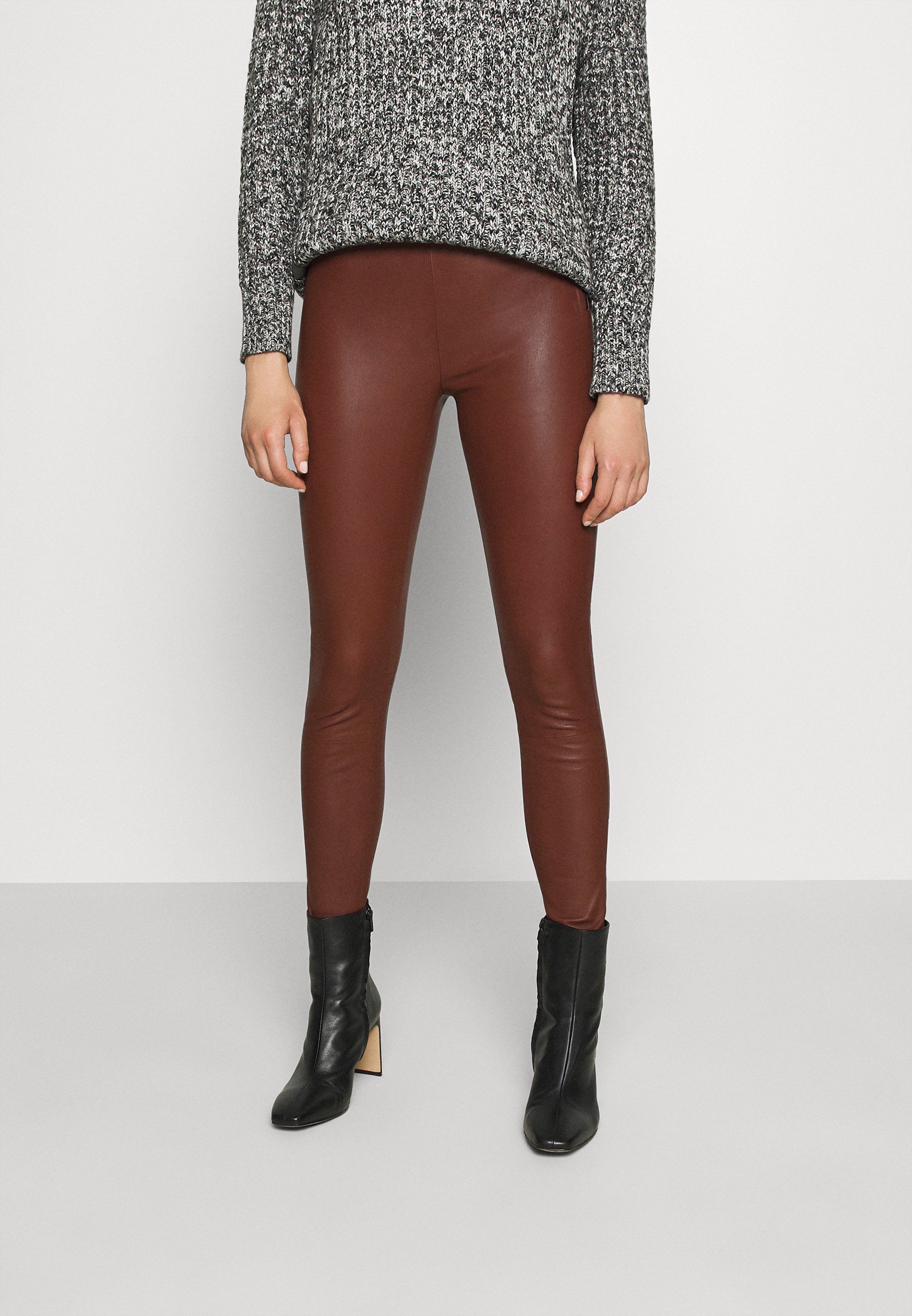 Selected Femme Petite SFSYLVIA STRETCH - Leren broek - cherry  mahogany/Donkerrood - Zalando.nl