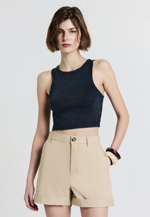 Shorts - sabbia