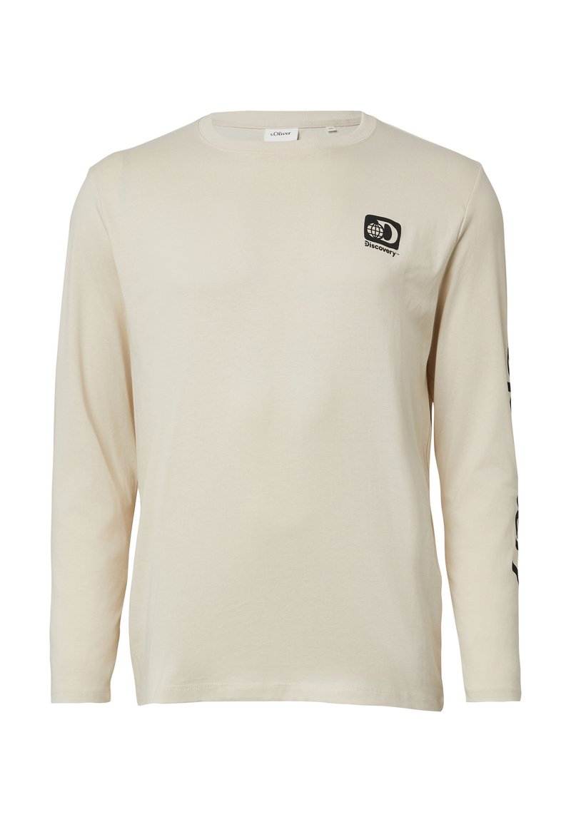 Langsleeve t-shirt in beige katoen, met een zwart logo op de linkerkant van de borst en een logo-print langs de rechtermouw. Klassiek crew neck ontwerp.