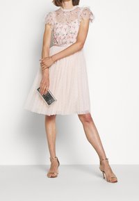 Needle & Thread Cocktailklänning - nude