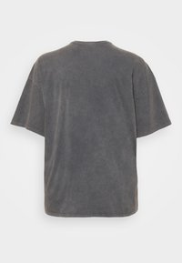 Thumbnail Image 2