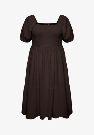 Vero Moda Curve, GESMOKTES KLEID VMCROKAYA MIDIKLEID - Robe de jour - chocolate torte