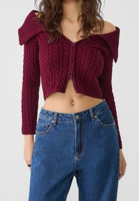 Stradivarius Strickjacke - bordeaux