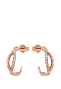 Pendientes de oro rosa con un diseño retorcido y cristales transparentes a lo largo de un lado, asegurados con un cierre de presión.