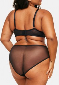 Czarny przezroczysty komplet bielizny składający się z biustonosza z regulowanymi ramiączkami i zapięciem na haczyk, w zestawie z pasującymi przezroczystymi majtkami.