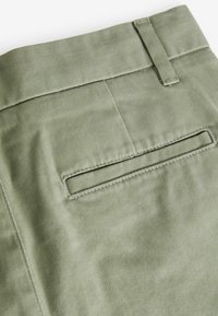 Next SLIM FIT STRETCH - Pantaloni chino - sage green