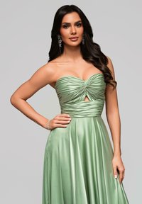 Ombre Iltapuku - light green