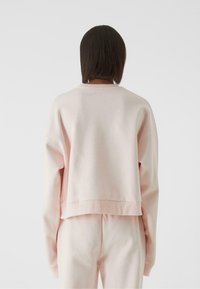 9N1M SENSE ESSENTIAL CROPPED  - Mikina - pink