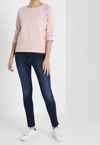 TOM TAILOR DENIM Langærmet T-shirt - multi-coloured