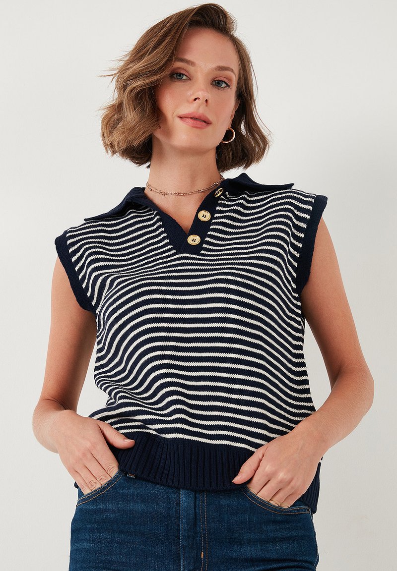 LELA REGULAR FIT - Polosärk - dblue cream