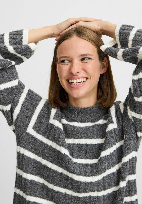 BYMARIANNE - Jumper3