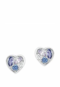Pendientes en forma de corazón que presentan una mezcla de rhinestones púrpuras y azules engastados en un bisel de tono plateado. Acabado suave con una ligera textura en la superficie.