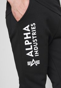 Alpha Industries BASIC - Jogginghose - black