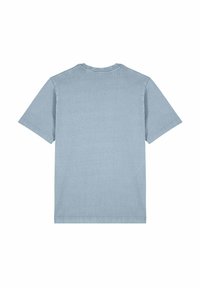 T-shirt à manches courtes bleu clair en coton doux. Doté d'un col rond classique et d'une coupe décontractée, sans détails supplémentaires.