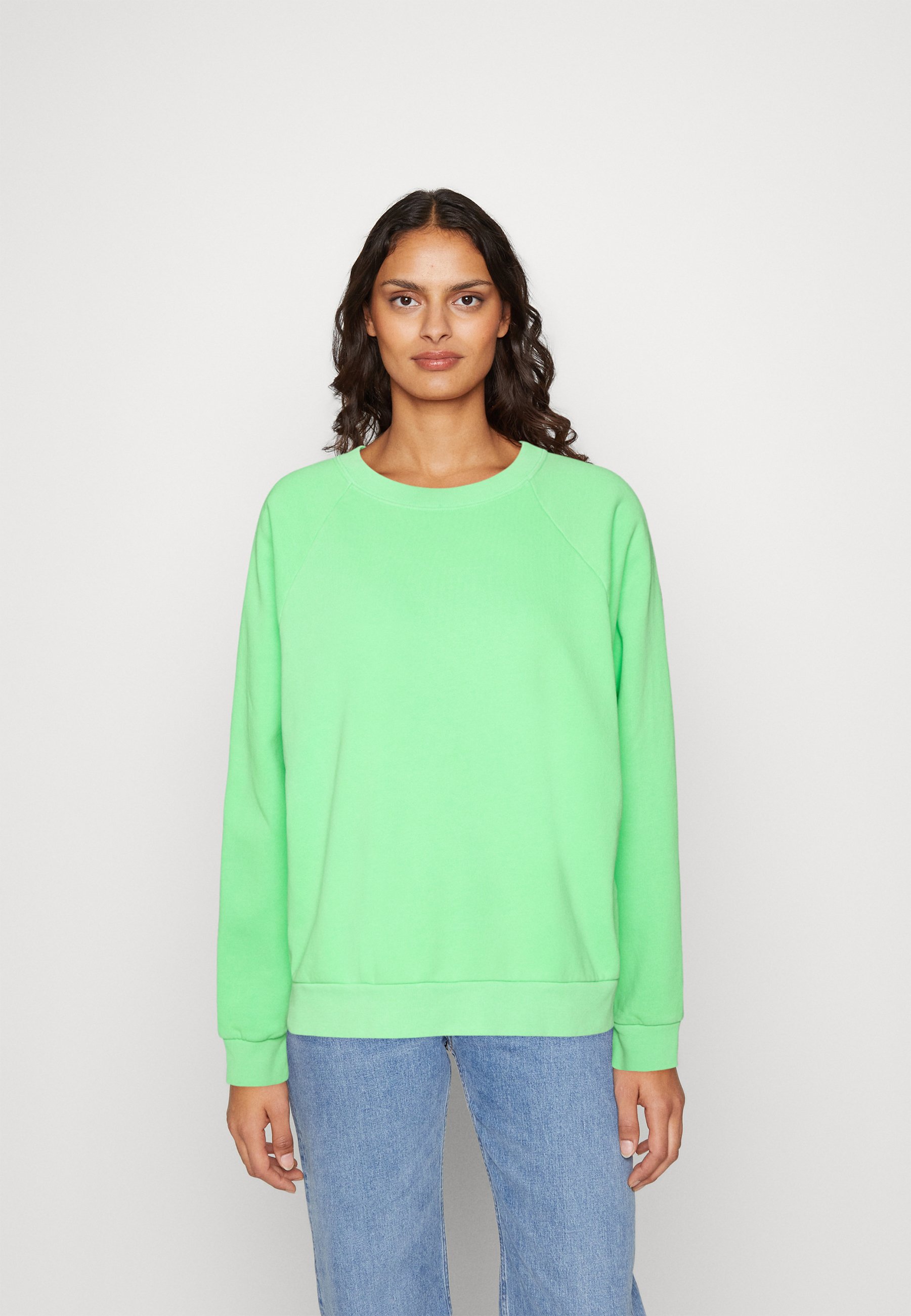 GAP RAGLAN CREW - Sweatshirt - electric green neon/green - Zalando.co.uk