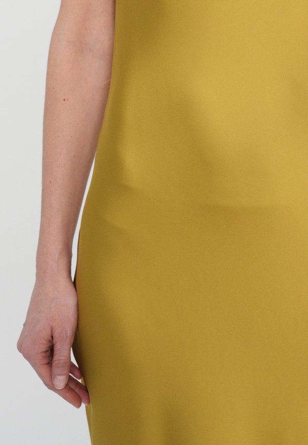 SLEEVELESS LOW BACK DRAPE DRESS BELOW KNEE - Cocktail dress / Party dress - asparagus3