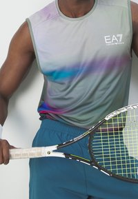 EA7 Emporio Armani Top