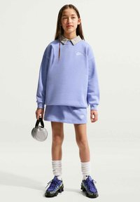 No seleccionado, light thistle light thistle white