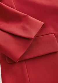 REGULAR FIT - ADJUSTABLE BACK TAILORED - Blazer - red