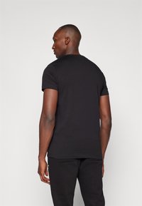 Björn Borg ESSENTIAL - Pamata T-krekls - black beauty