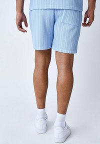 Project X Paris DÉCONTRACTÉE - Shorts - cashmere blue