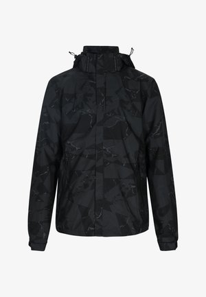Sort jakke med et geometrisk mønster. Har en høj krave, justerbar hætte og sidelommer med lynlås. Fremstillet af let, vandafvisende materiale.