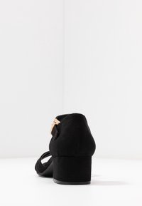 Anna Field Sandaalit nilkkaremmillä - black
