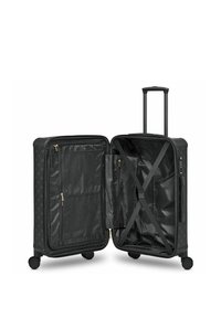 Maleta negra con un patrón geométrico, compartimentos con cremallera, correas interiores y cuatro ruedas. Interior forrado en tela con bolsillos de malla.