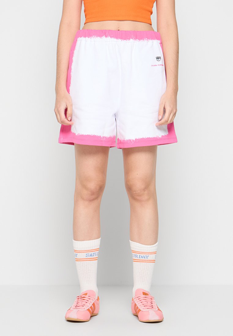 CHIARA FERRAGNI Shorts wit