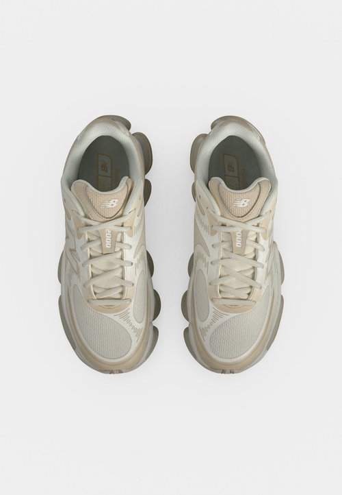 New Balance U2000 UNISEX - Trainers - white/off white — photo 5