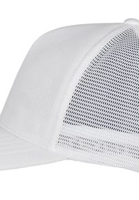 Weiße Snapback-Cap mit einer soliden Vorderseite und Netzseiten, ausgestattet mit einem gebogenen Schirm und Belüftungslöchern, die für Atmungsaktivität sorgen.