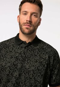 JP1880 Polotričko - black