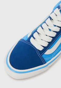Vans OLD SKOOL UNISEX - Joggesko - blue