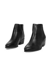 Botas negras de cuero hasta el tobillo con punta afilada y tacón bloque de altura media. Presentan un cierre lateral y costuras mínimas para un diseño elegante.